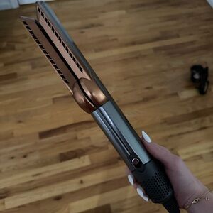 Dyson Airstrait Straightener in Copper and Gray
